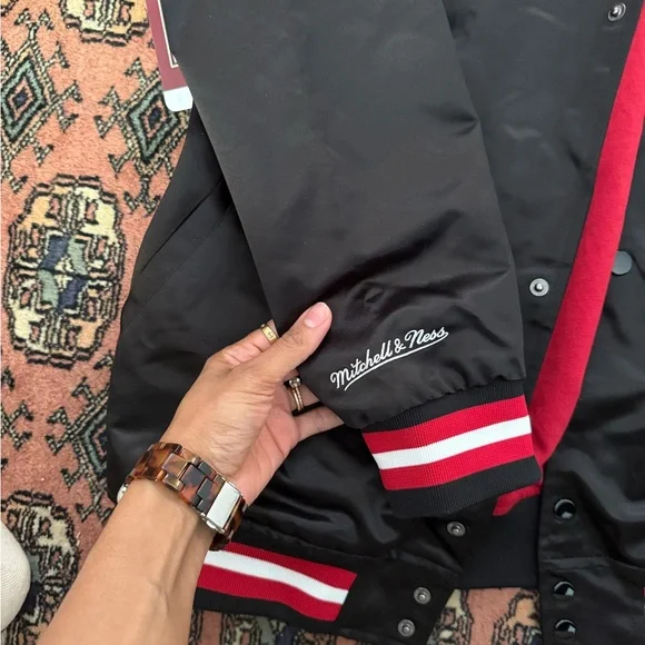 NWT Houston Rockets Bomber Jacket - Picture 4 of 7